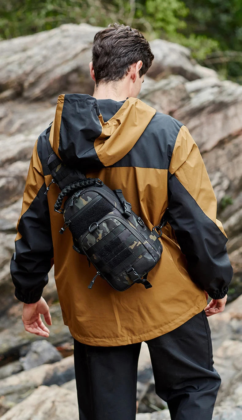 Taktische Outdoor Sling Tasche für Herren – Schulter- & Brusttasche mit MOLLE-System für Reisen, Wandern & Sport